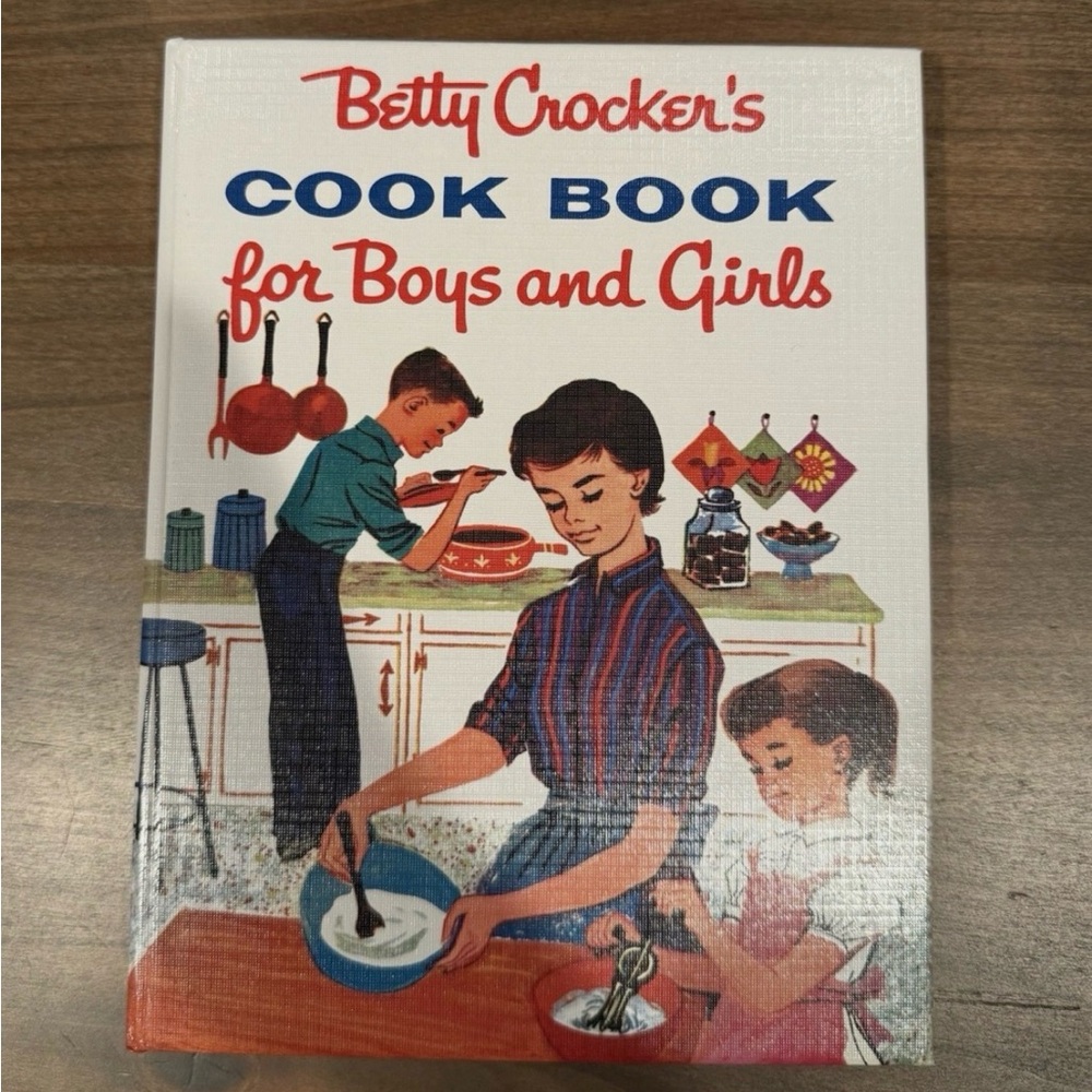 Betty Crocker's Colorful Cook Book for Kids